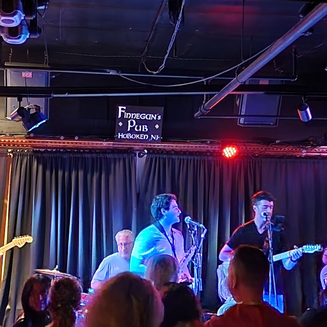 Finnegan's Pub 3