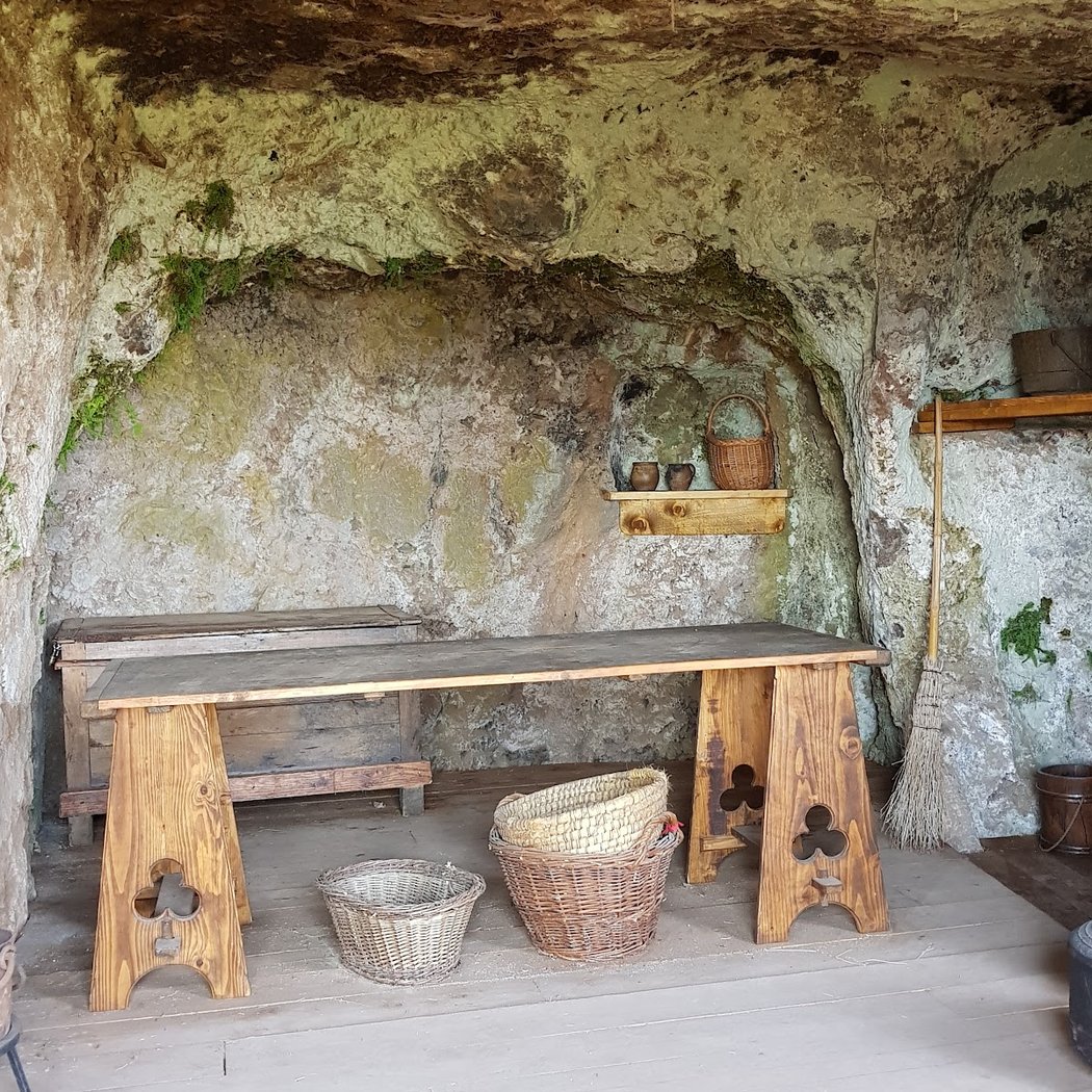The Jonas Caves 3