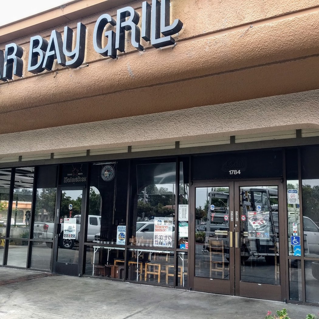 Bar Bay Grill 2