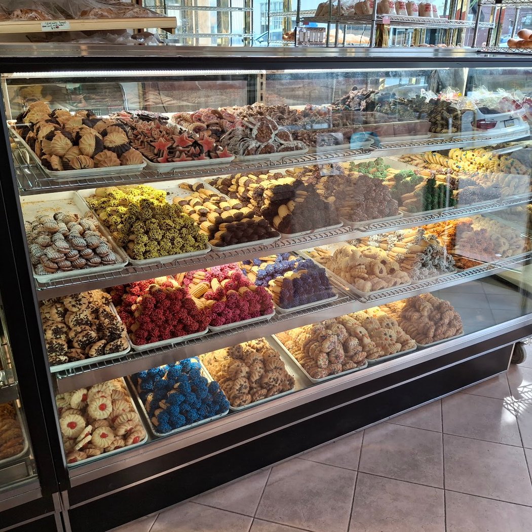 Mona Lisa Bakery 3