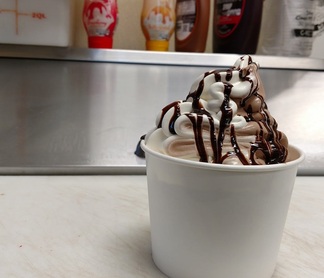 Woody's Yogurt Place 3