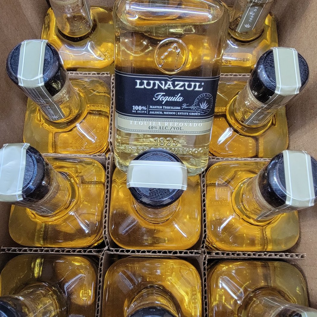 Vargas Liquor Store 1