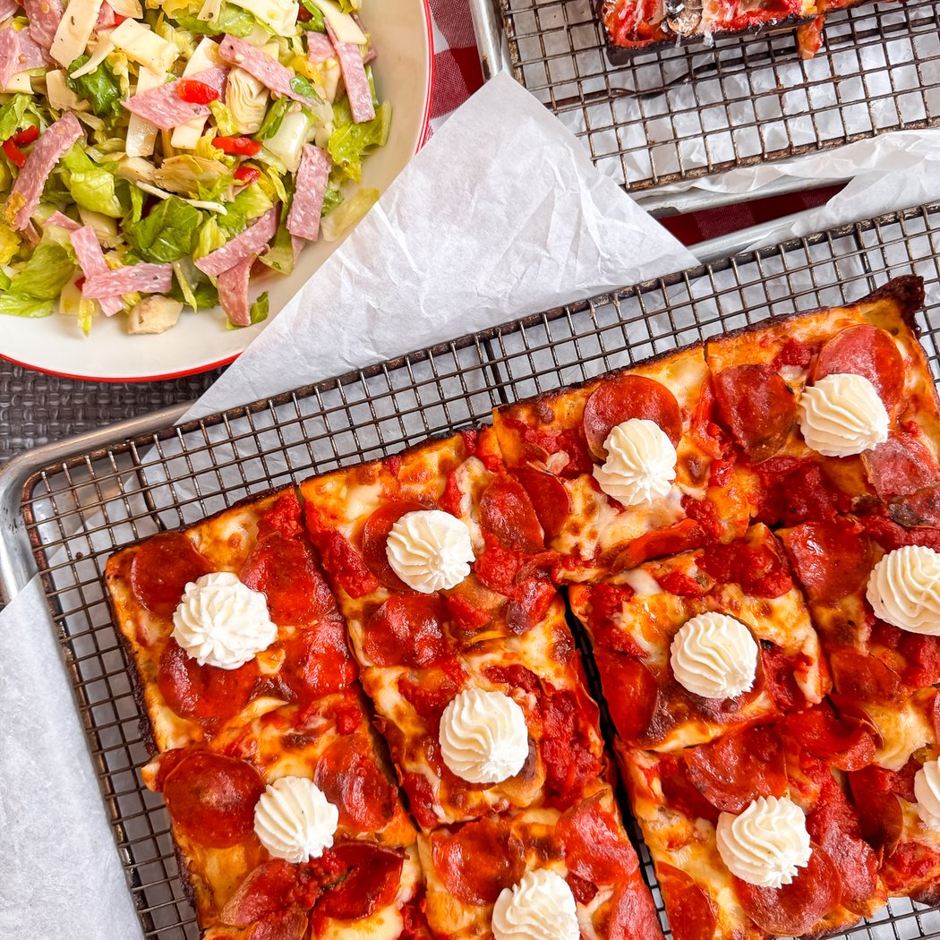 Pizza & Wine 2