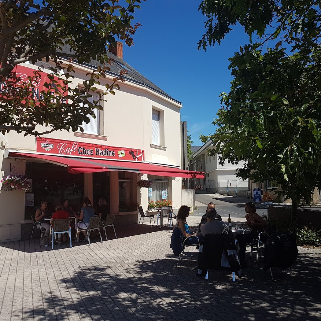 Café Chez Nadine 2