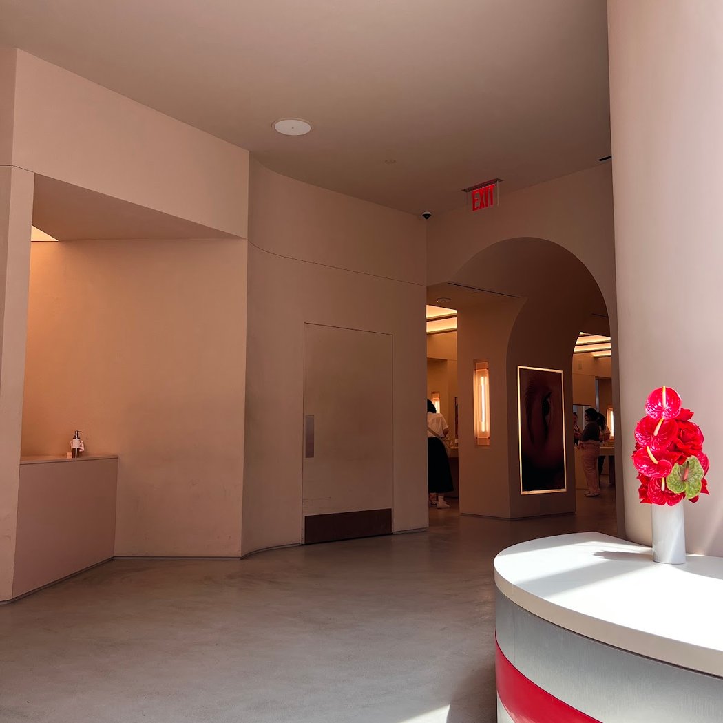 Glossier HQ 2
