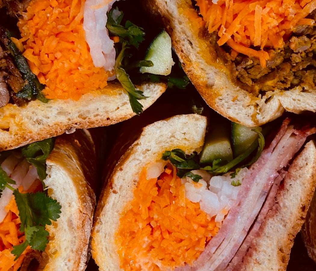Xe May Sandwich Shop 3