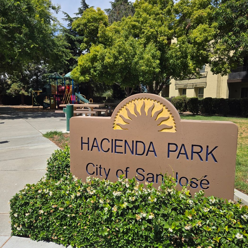 Hacienda Park 1