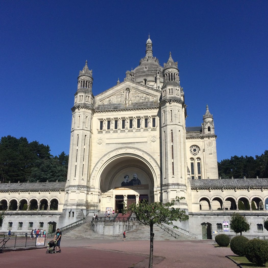 Sanctuary of Lisieux 2