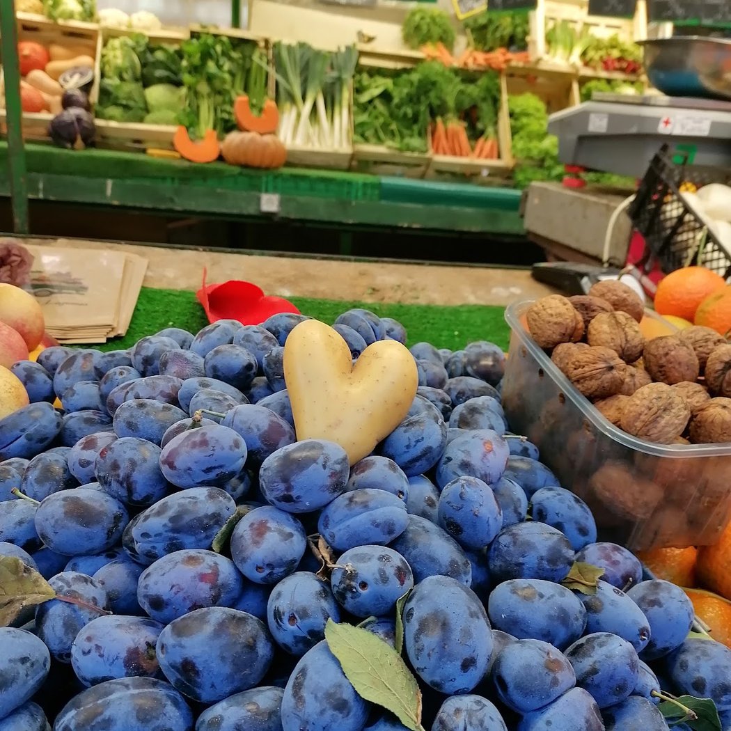 Marché Place du 8 Mai 1
