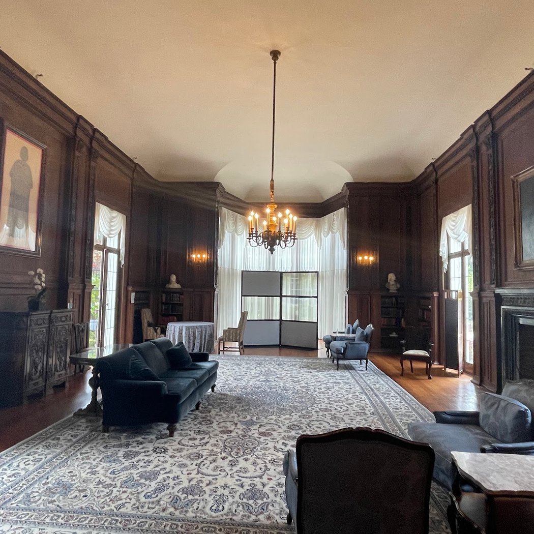 Kohl Mansion 3