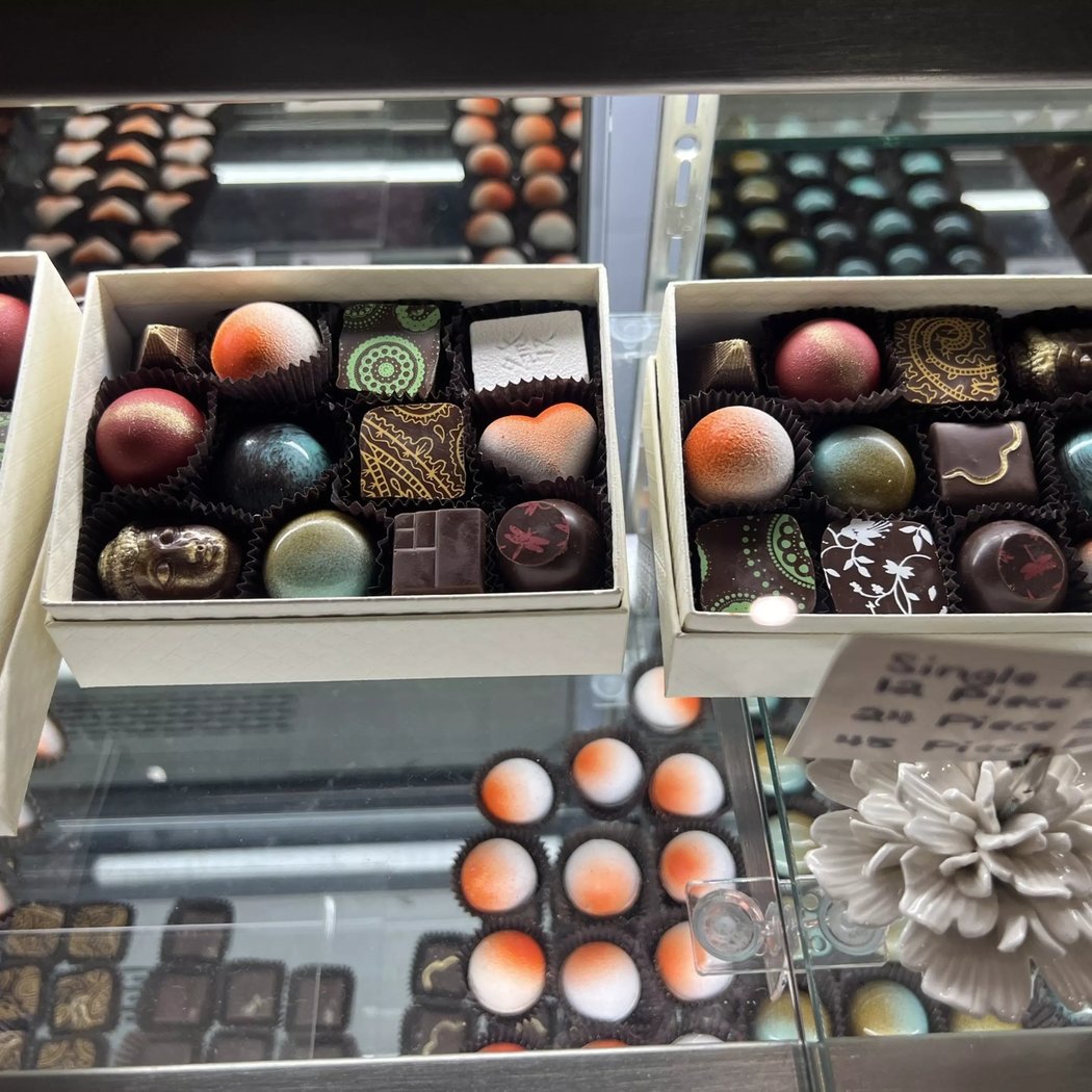 Jade Chocolates Teahouse & Cafe 2