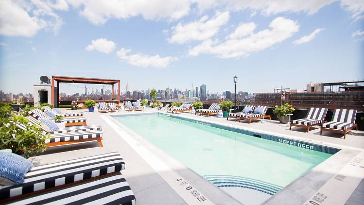 Poolside DJ Sundays 1