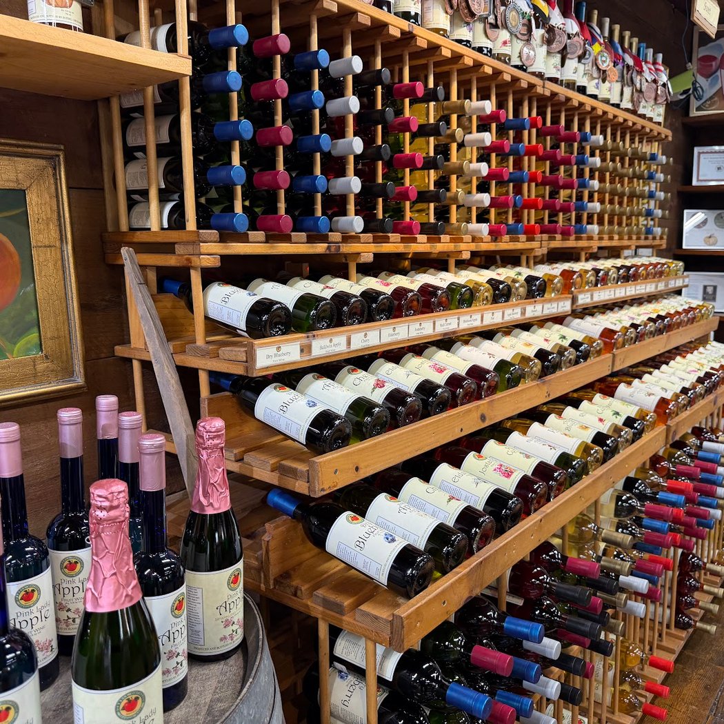 Wine Tastings at Russell Orchards 1