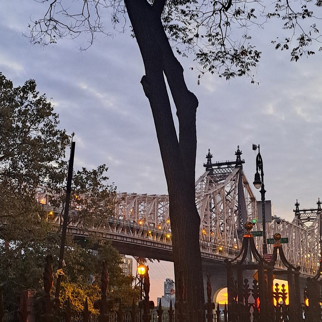 Sutton Place 3