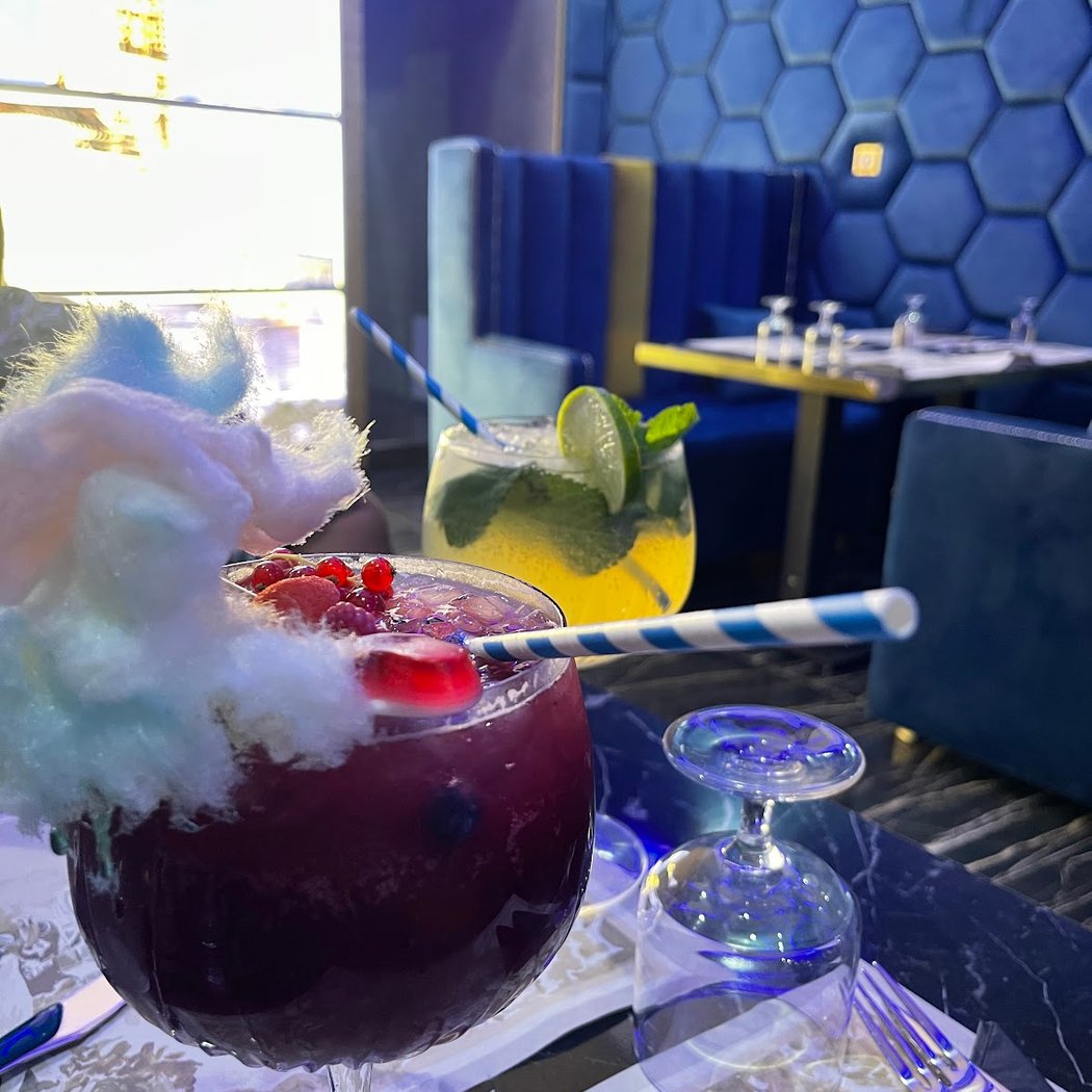 Prestige Lounge 1