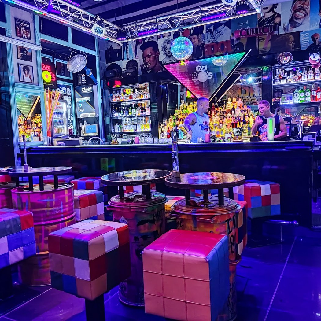 CAFE 80's 2