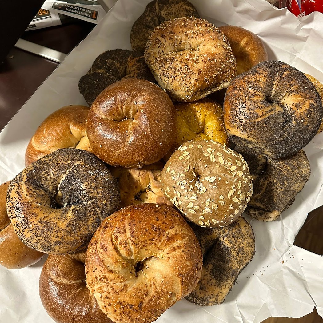 Middle Village Bagels 4