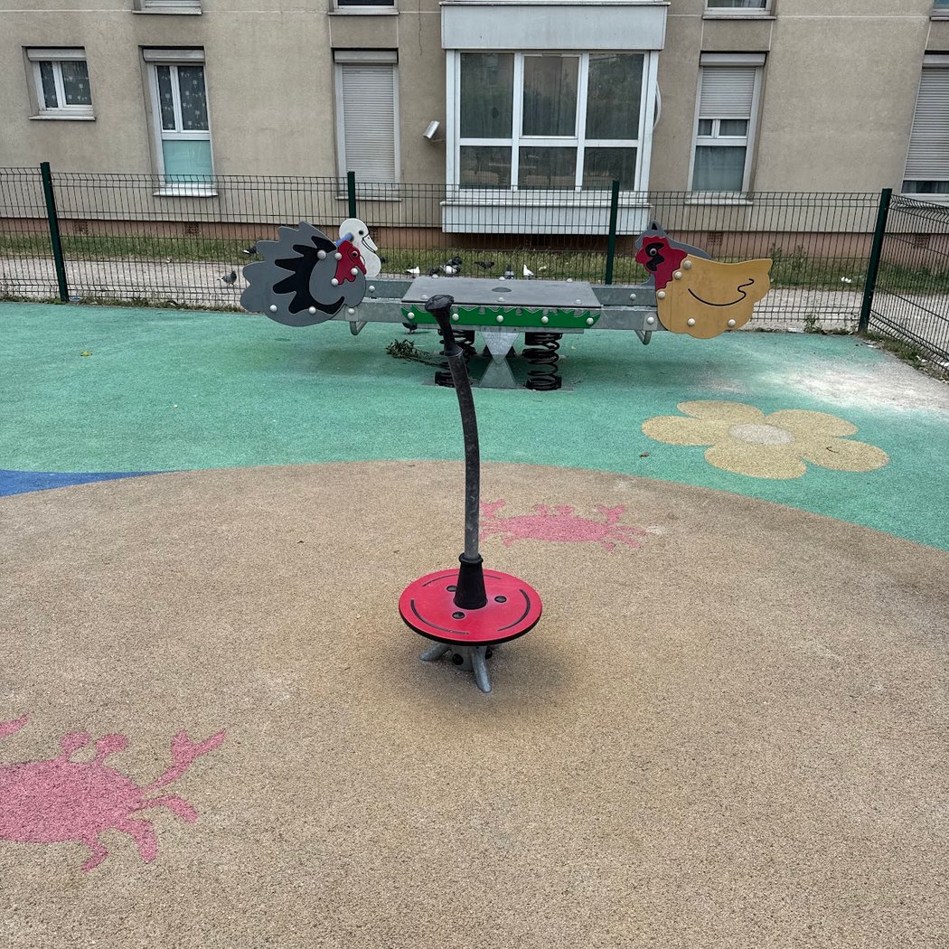 Aire de jeux de la rue du moulin de cachan 1