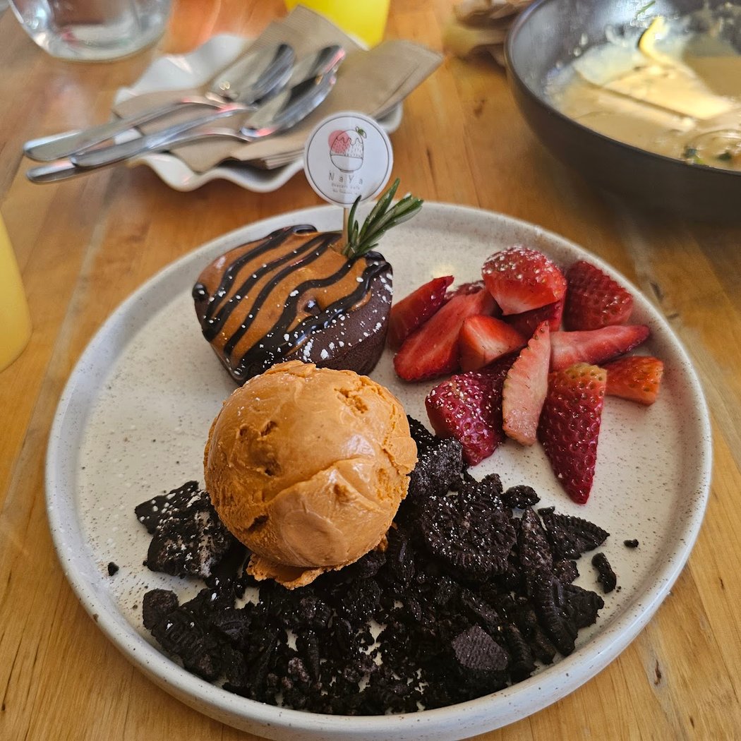 Na Ya Dessert Cafe 3