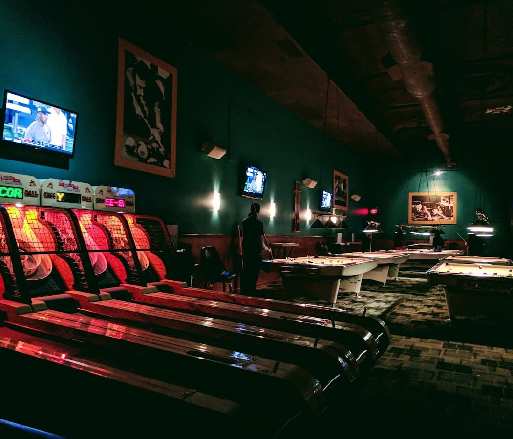Kings Dining & Entertainment 3