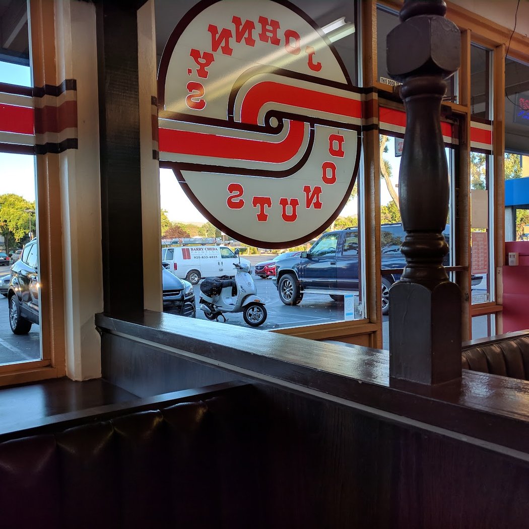 Johnny's Donuts 2