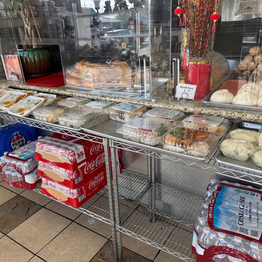 Duc Huong Sandwiches 2