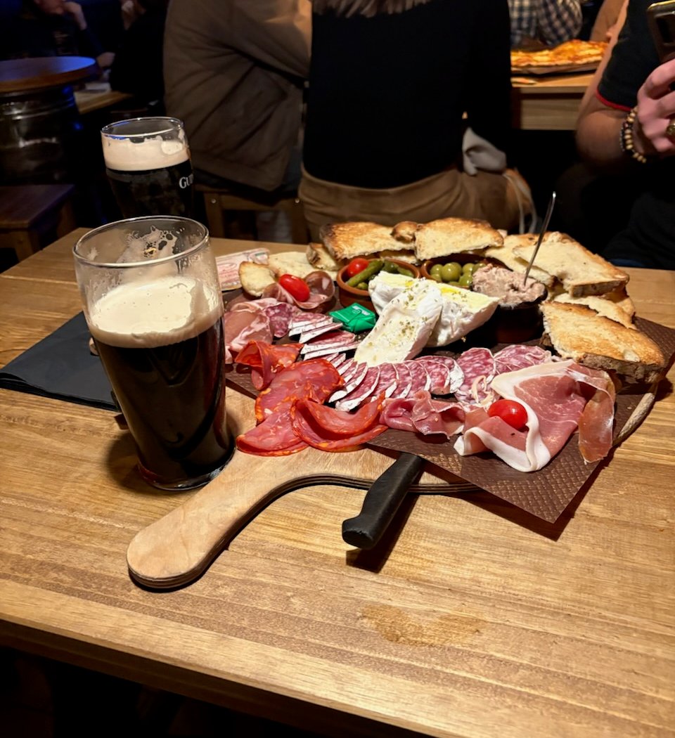 O'Witch Berry Pub 3