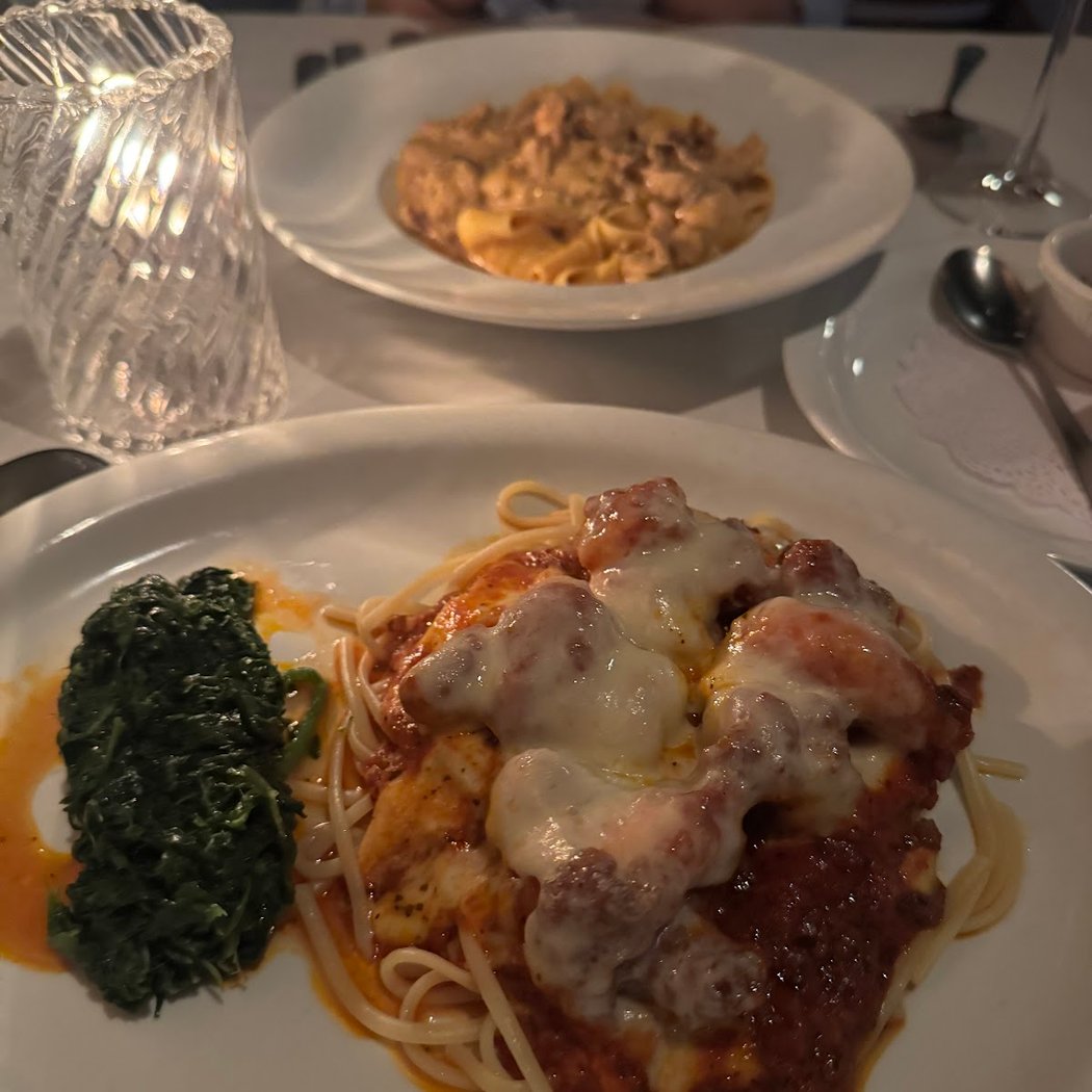 Carmine's Restaurant & Bar 3