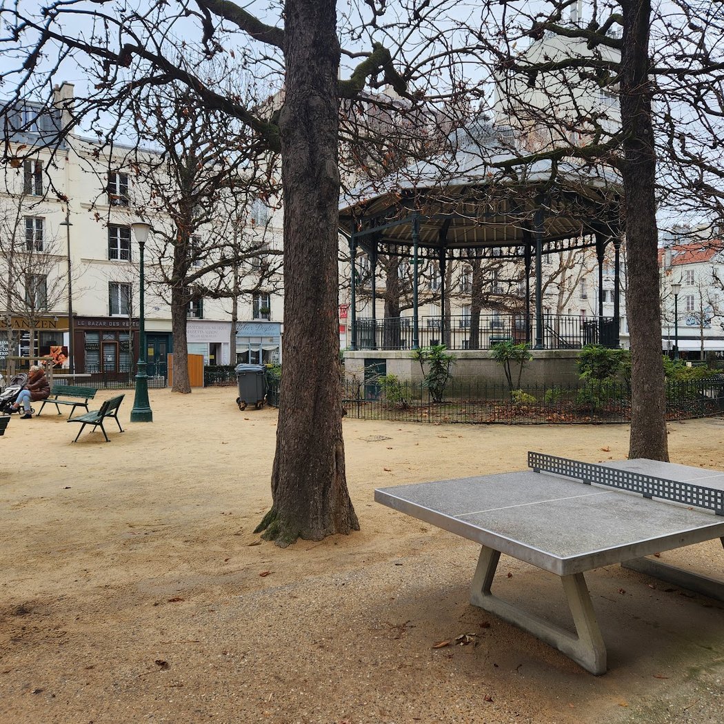 Yvette Chauviré Square 1