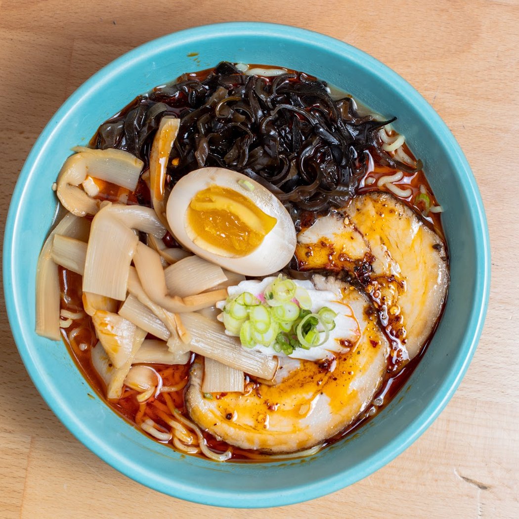 Pop Pot Noodle & Tea House 1
