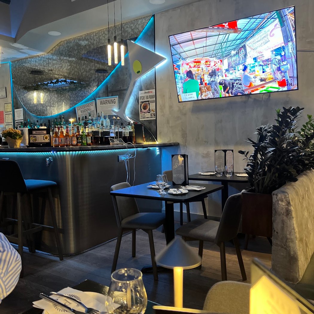 Prainam Thai Restaurant & Bar 3