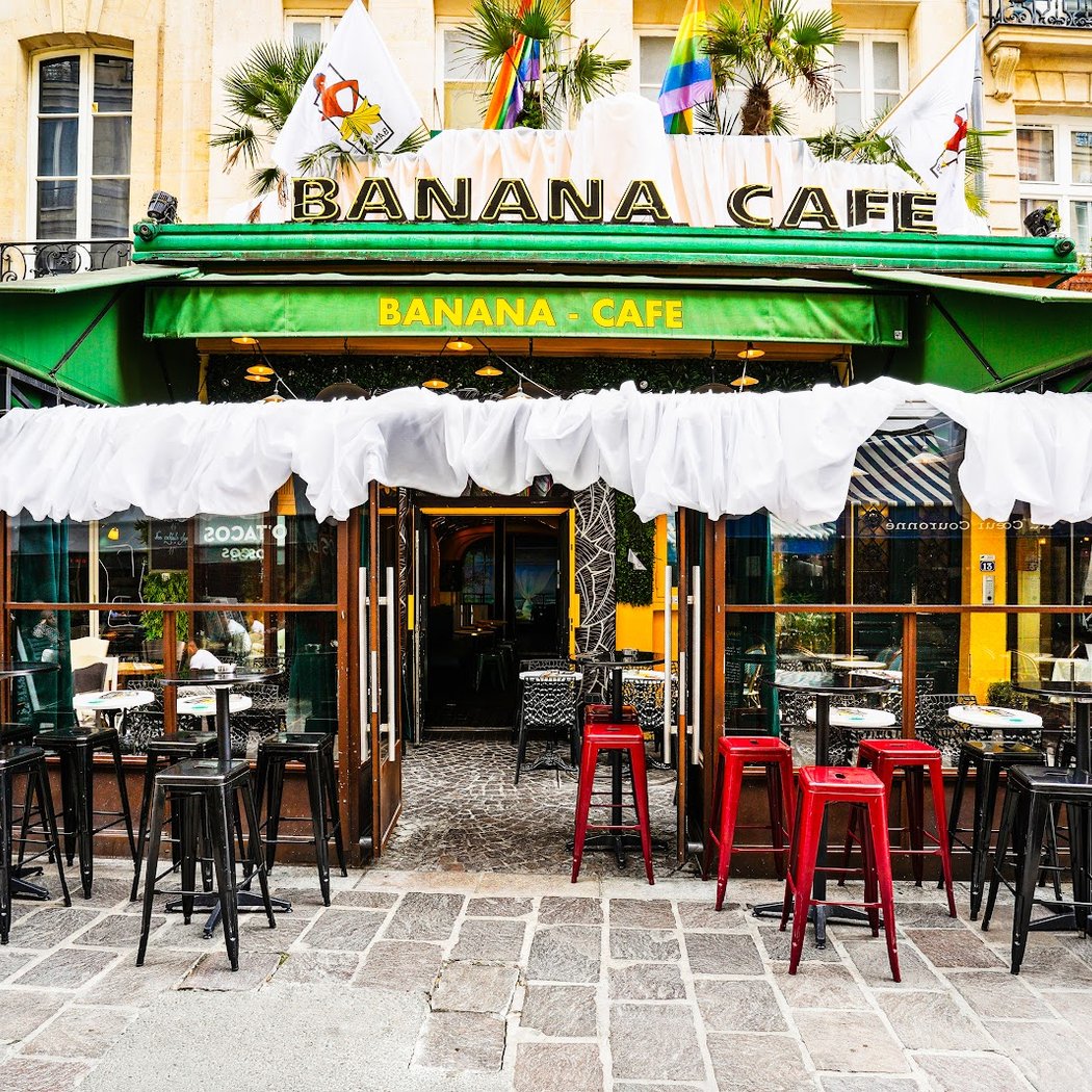Banana Café Paris 4