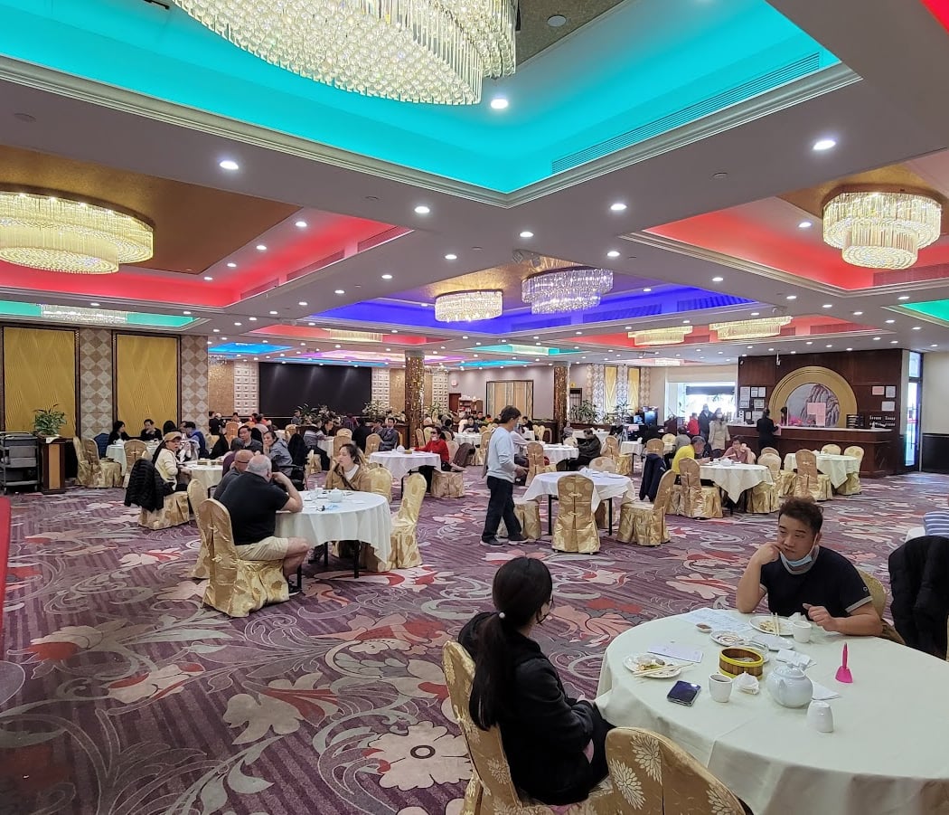 New Phoenix Seafood Restaurant 2