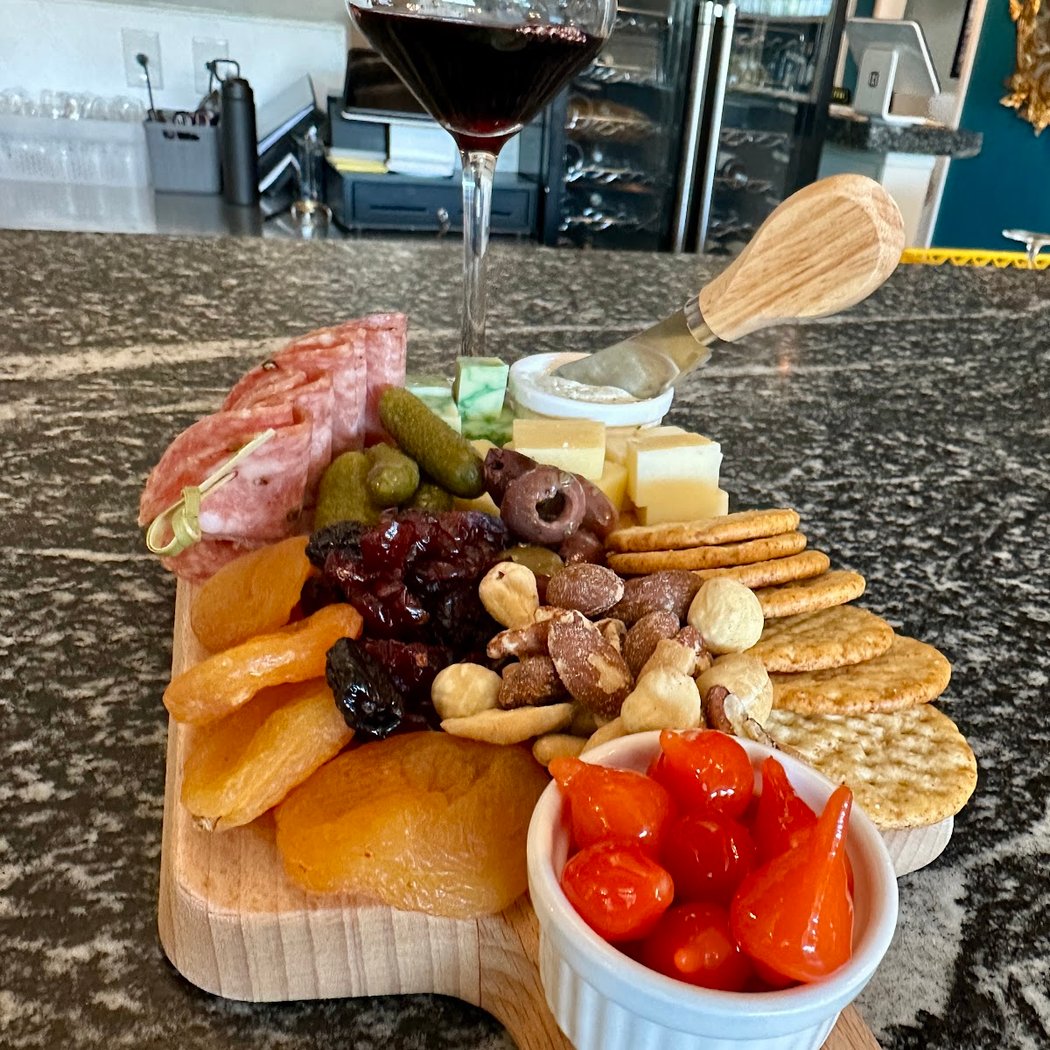 Turquoise Wine Bar, Roosevelt 3