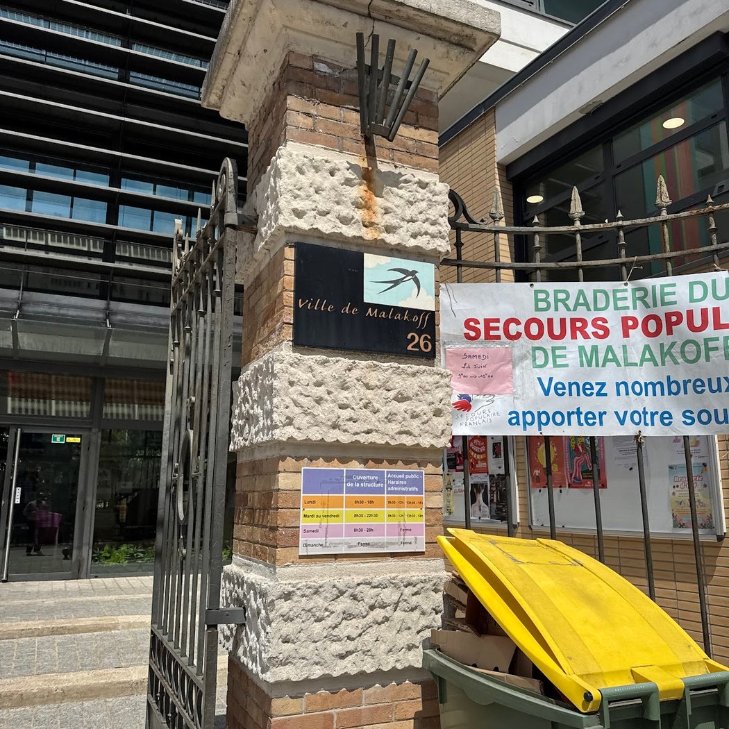 Braderie de printemps du secours populaire 3