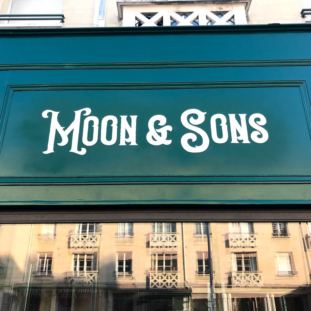 Moon & Sons 2