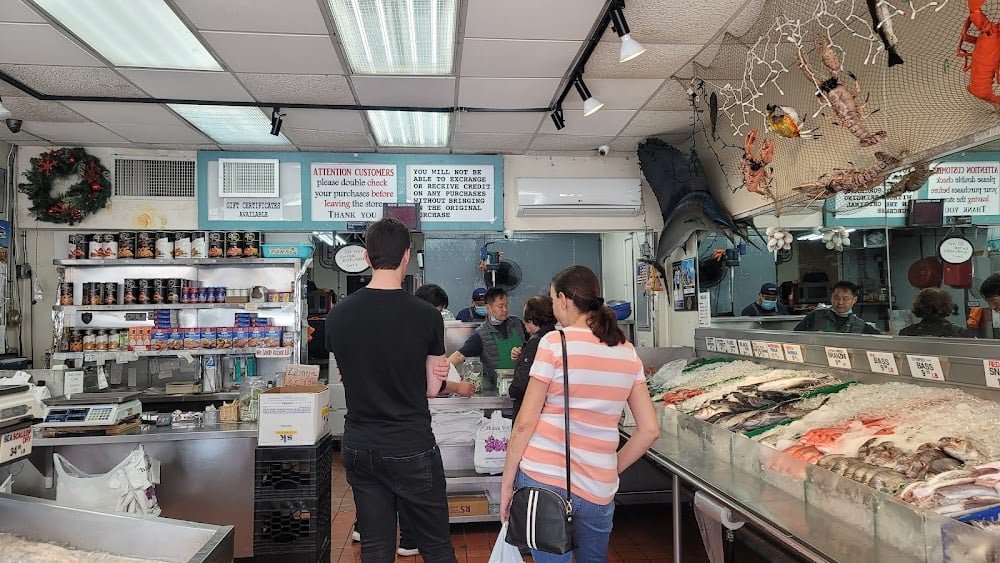 Park's Seafood and Fish Market 3