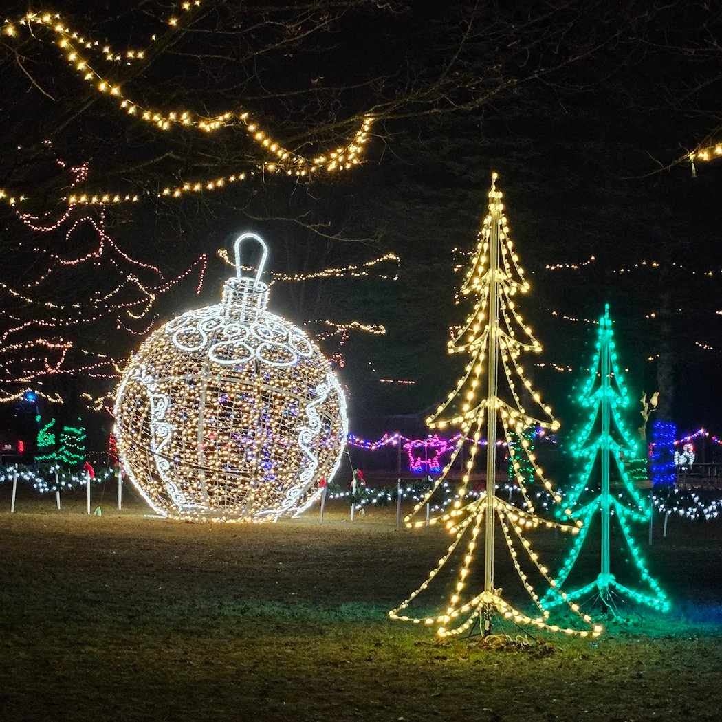 Christmas Holiday Magic 4