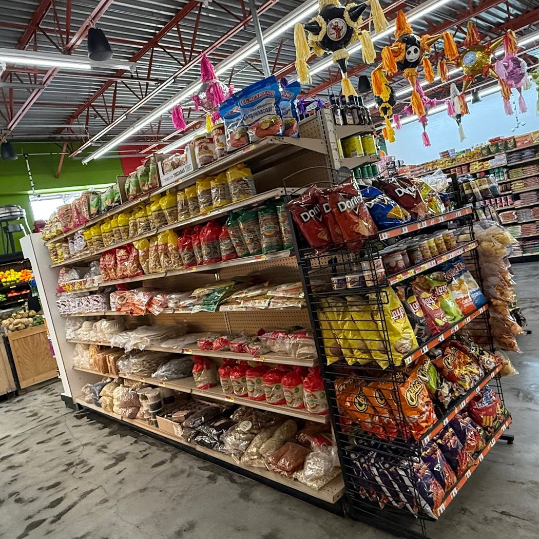 EL TORITO SUPERMARKET 2