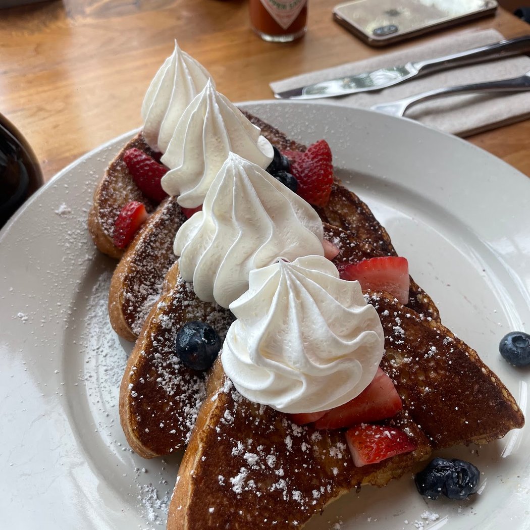 Holder’s Mission City Grill 1