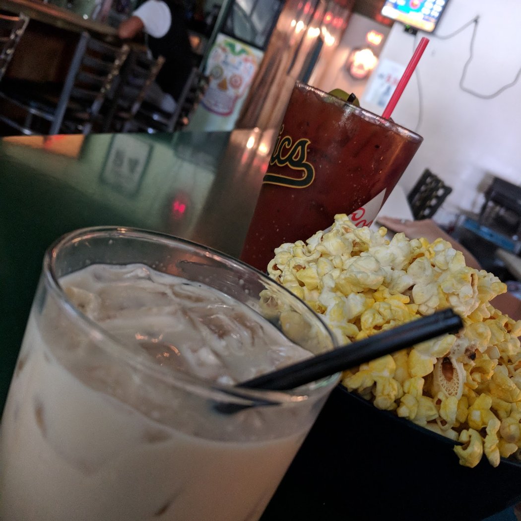 Schoony's Bar 1