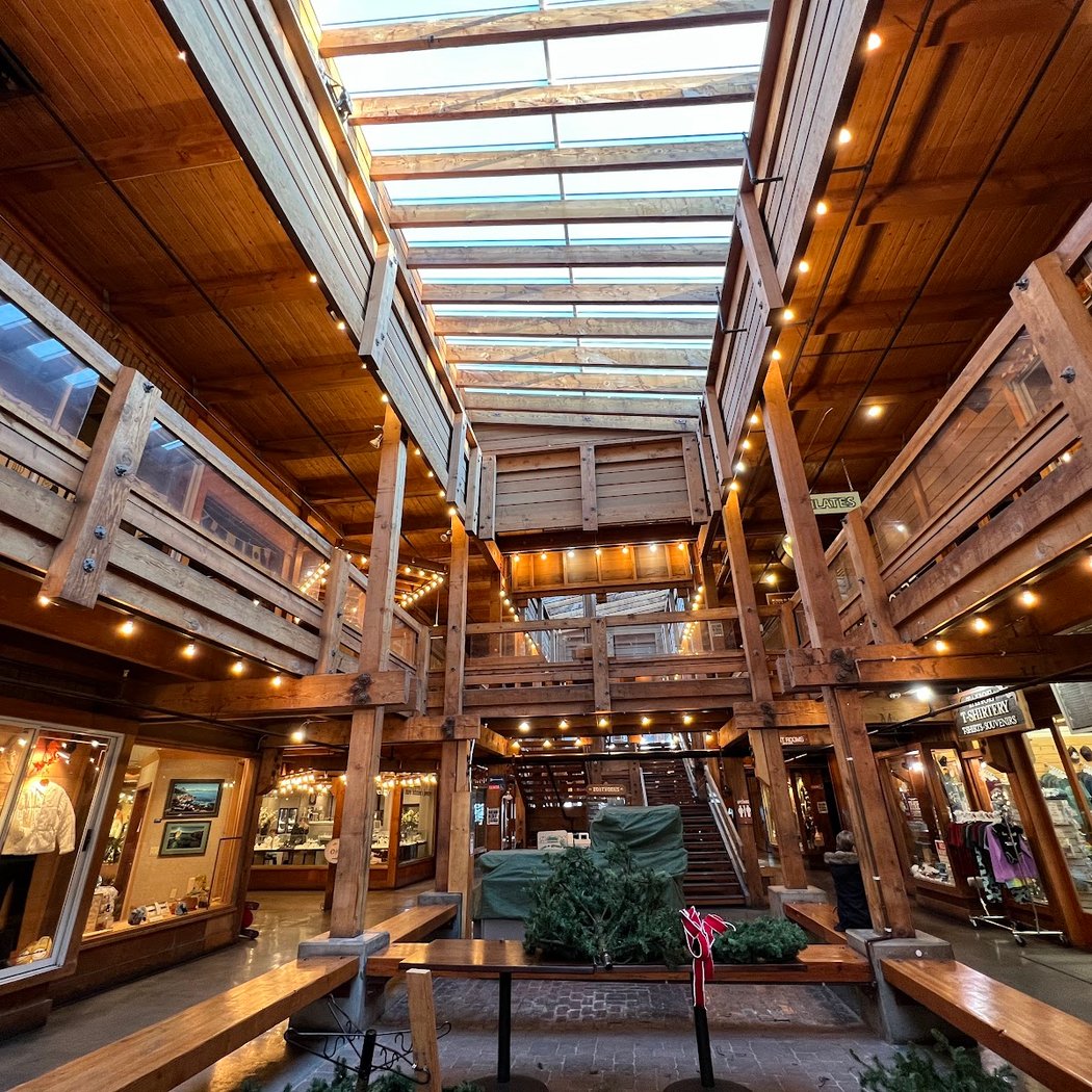Boatworks Shopping Mall 1