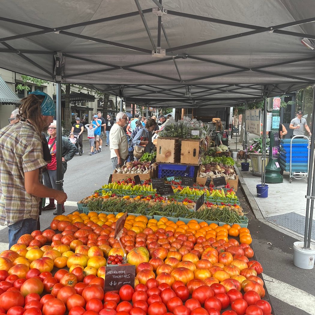Saturday Farmers Market at Monument Square 1