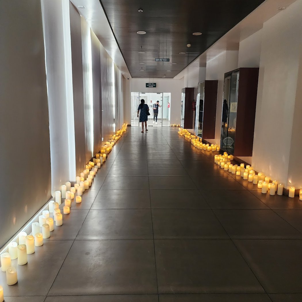 SIR M V AUDITORIUM 1