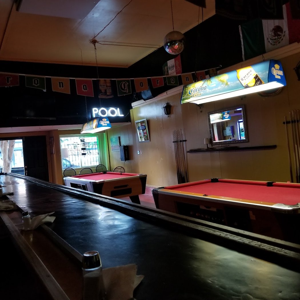 Tikal Bar 2