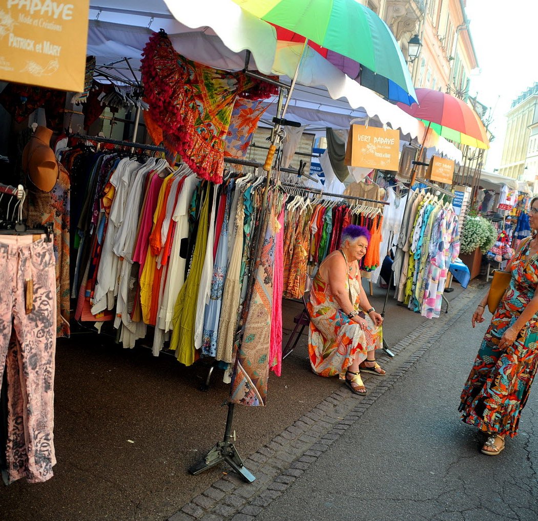 Grande braderie d'été de Colmar (Summer Street Clearance Market) 1
