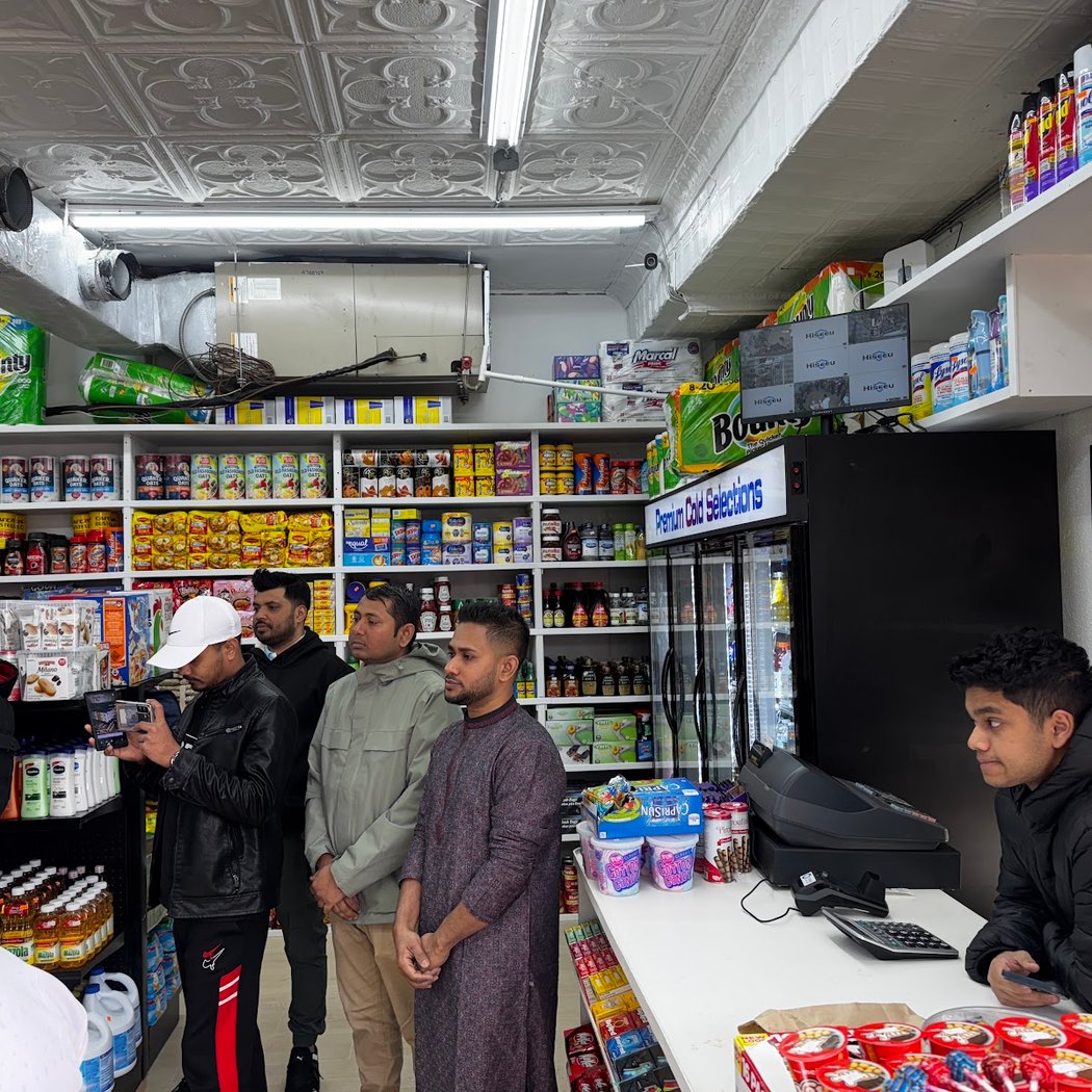 Halal Deli & grocery 3