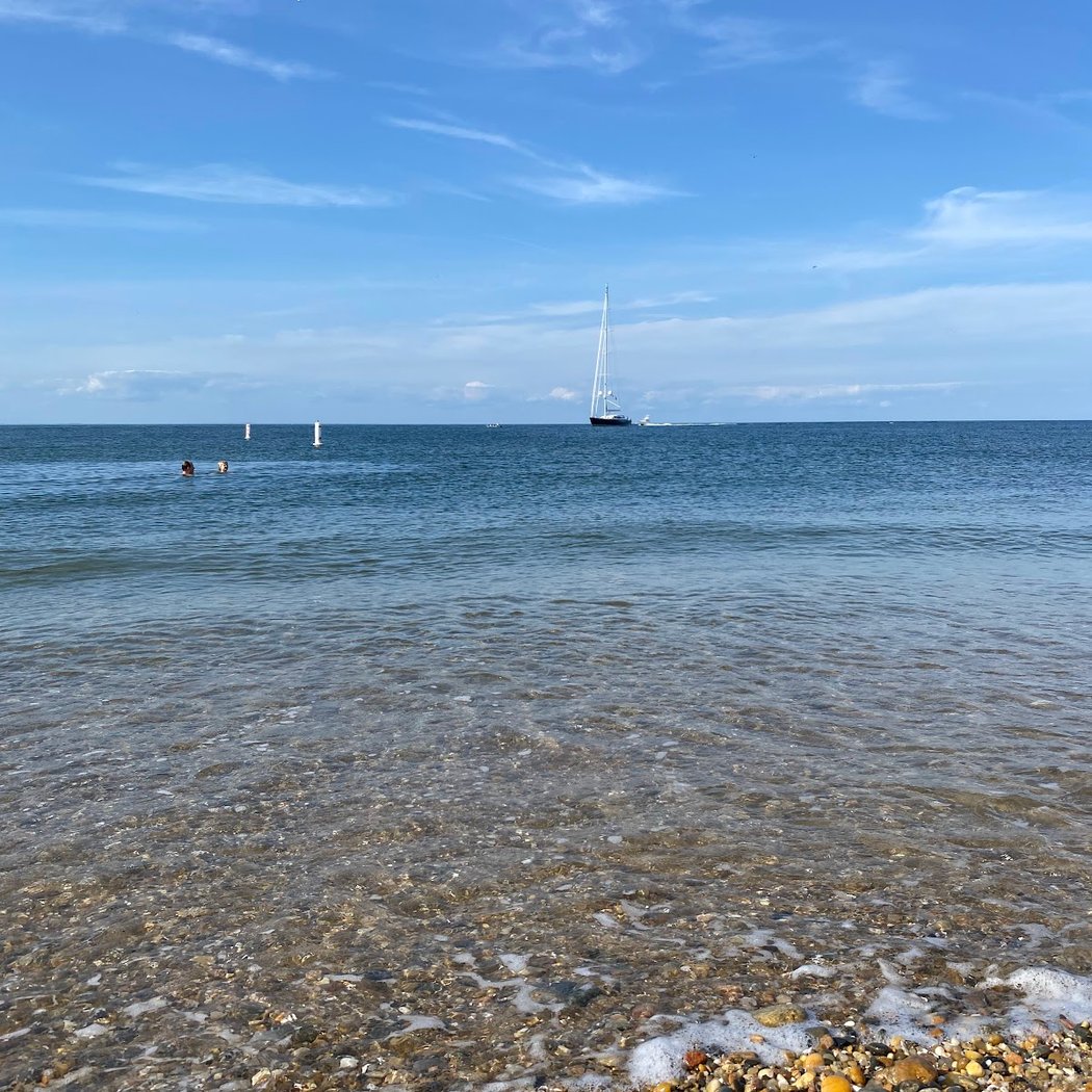 Gin Beach 1