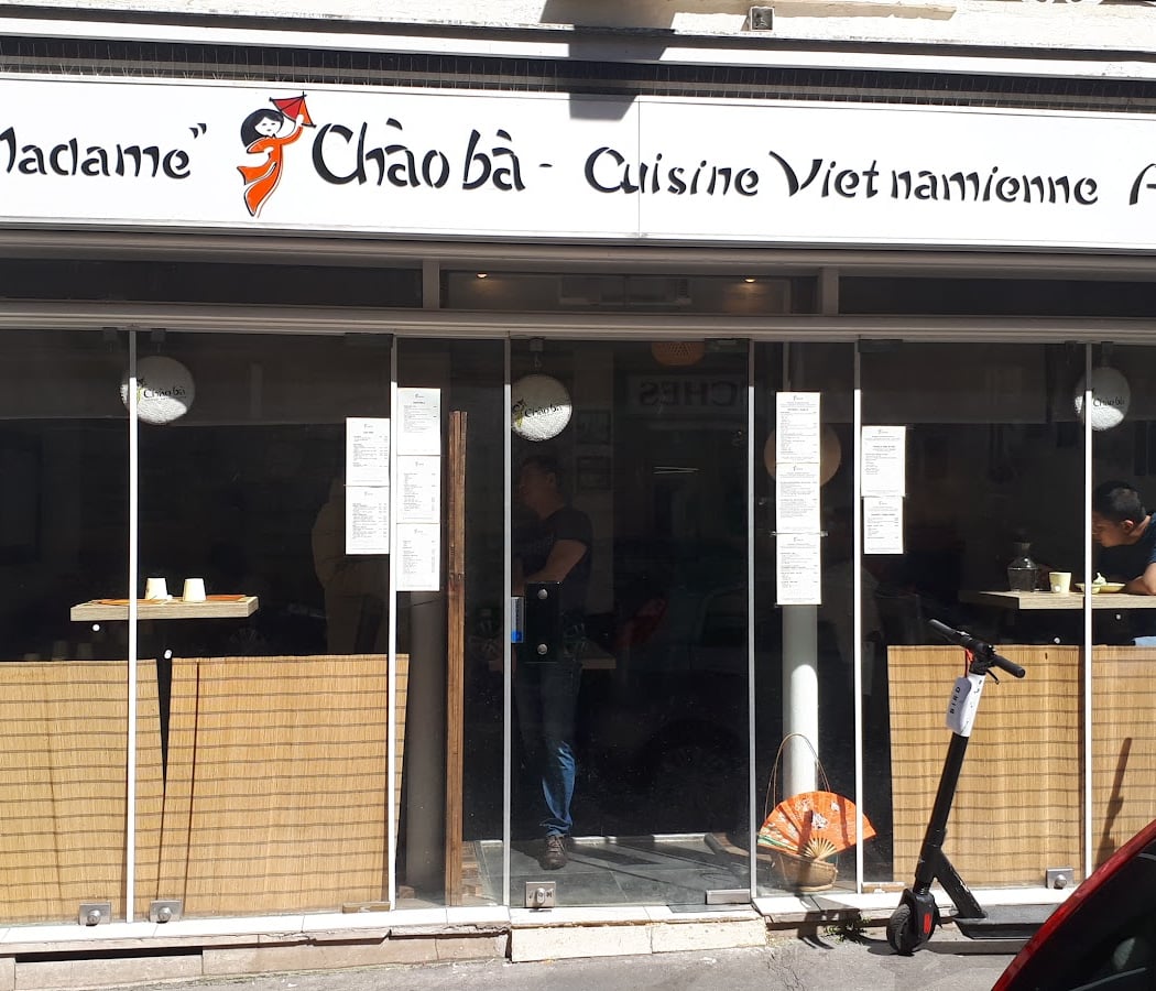Chào bà restaurant 2