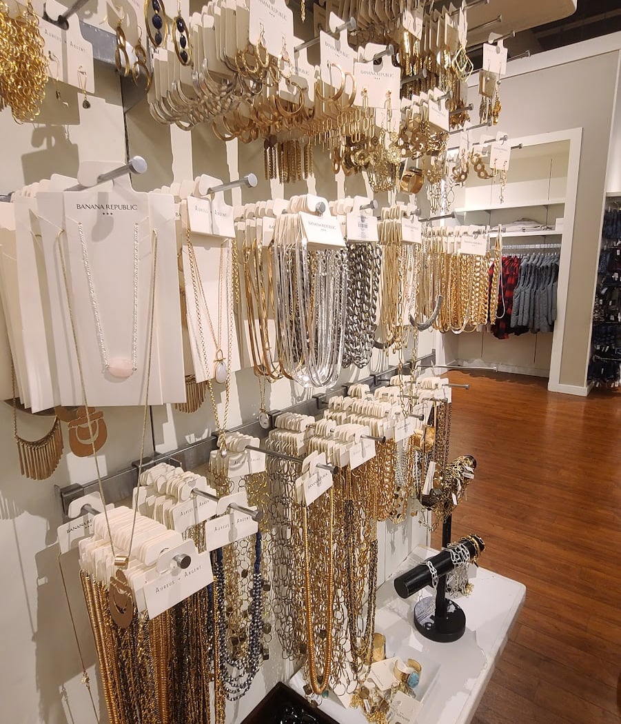 Banana Republic Factory Store 2